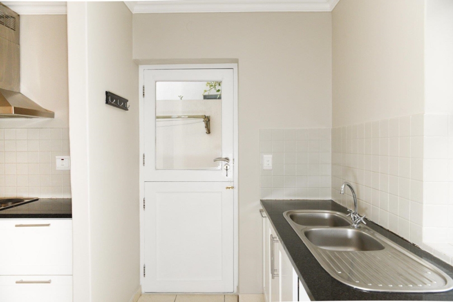 To Let 3 Bedroom Property for Rent in Big Bay Western Cape